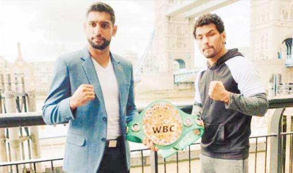 Indian Boxer And Aamir Face To Face
