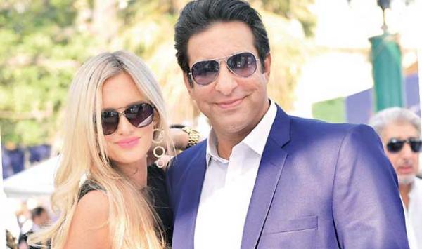 Wasim Akram And Wife Video Viral