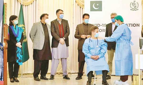 Corona Vaccine Begins In Pakistan