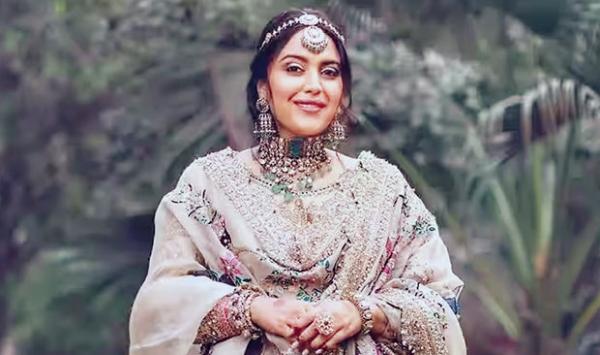 Swara Bhaskar Faces Trolling For Wearing Pakistani Designer Lehenga