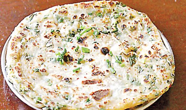 Crispy Onion Paratha